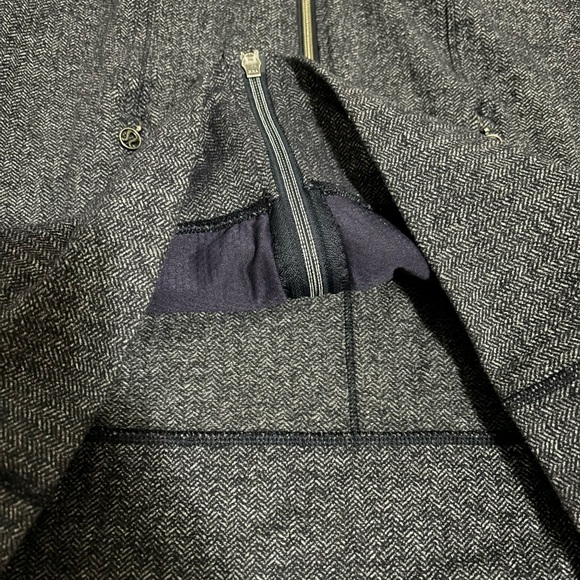 Lululemon Daily Yoga Zip Up - Picture 3 of 8